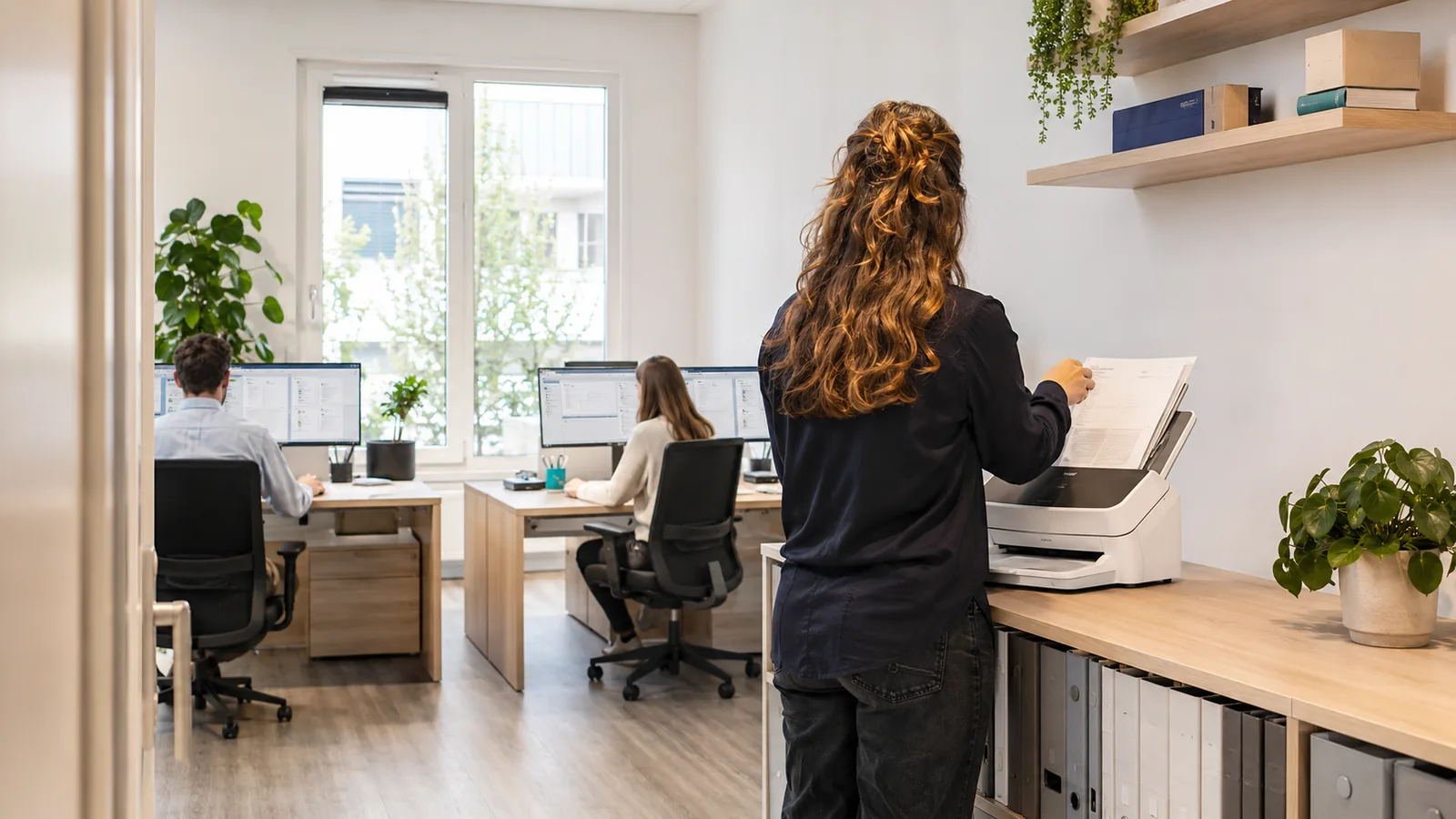 Notariat mit digitalem Archiv und Netzwerkscanner